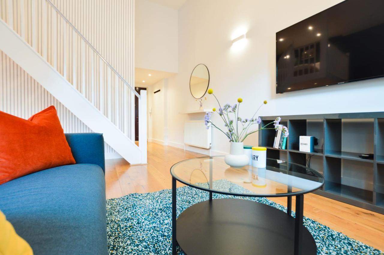 Spacious West Hampstead Apartment With Mezzanine Bedroom By Concept Apartments Londen Buitenkant foto
