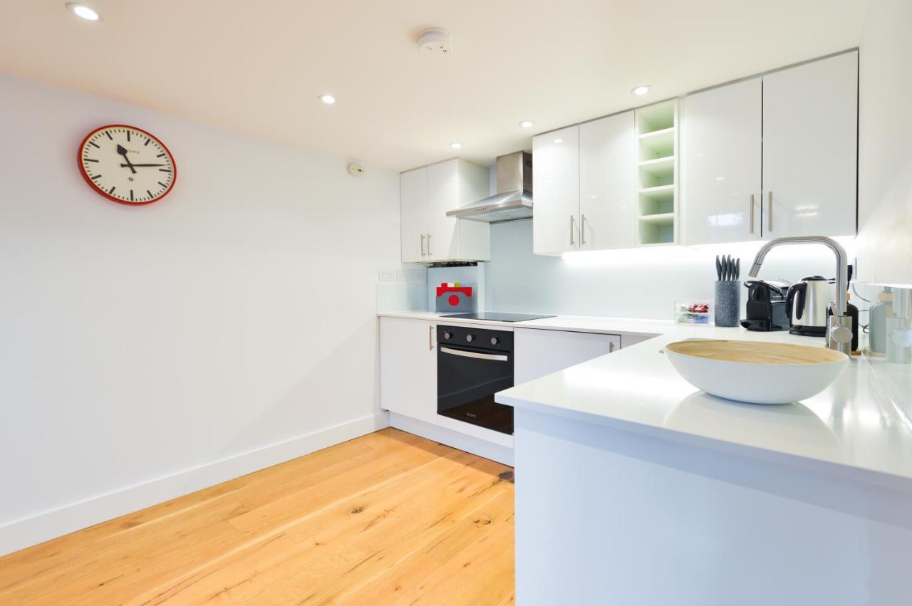 Spacious West Hampstead Apartment With Mezzanine Bedroom By Concept Apartments Londen Buitenkant foto